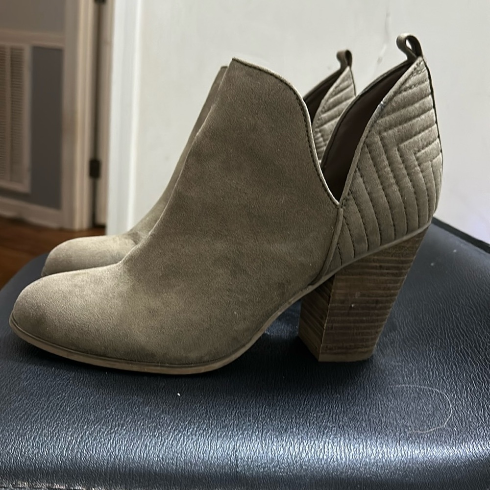 Carlos by santana heel booties woman’s size 10